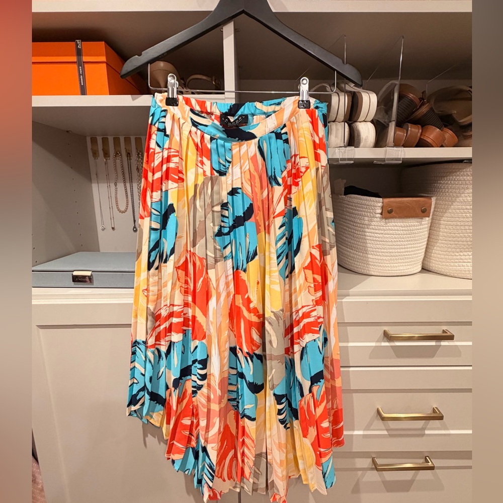 Laundry By Shelli Segal Asymmetrical Floral Skirt - Red, Blue, Orange